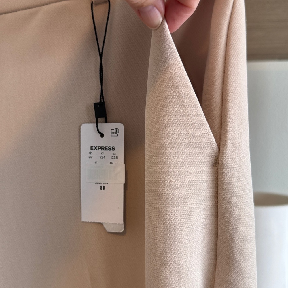 NWT Express Editor Mid-Rise Boot Cut Beige Woven Career Dress Pant Trouser, 8 - Picture 4 of 10